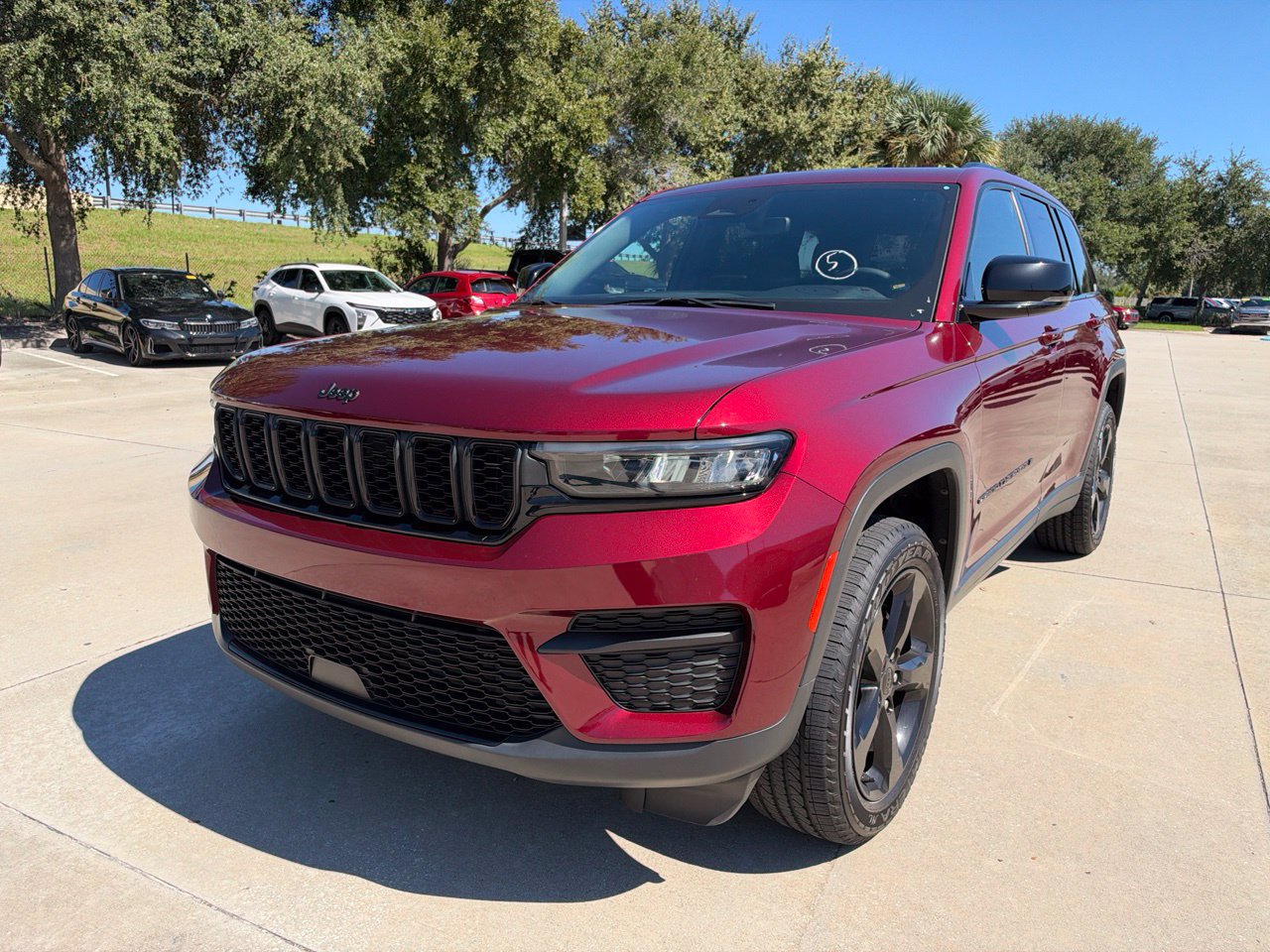 Used 2023 Jeep Grand Cherokee Altitude 4x4 SUV