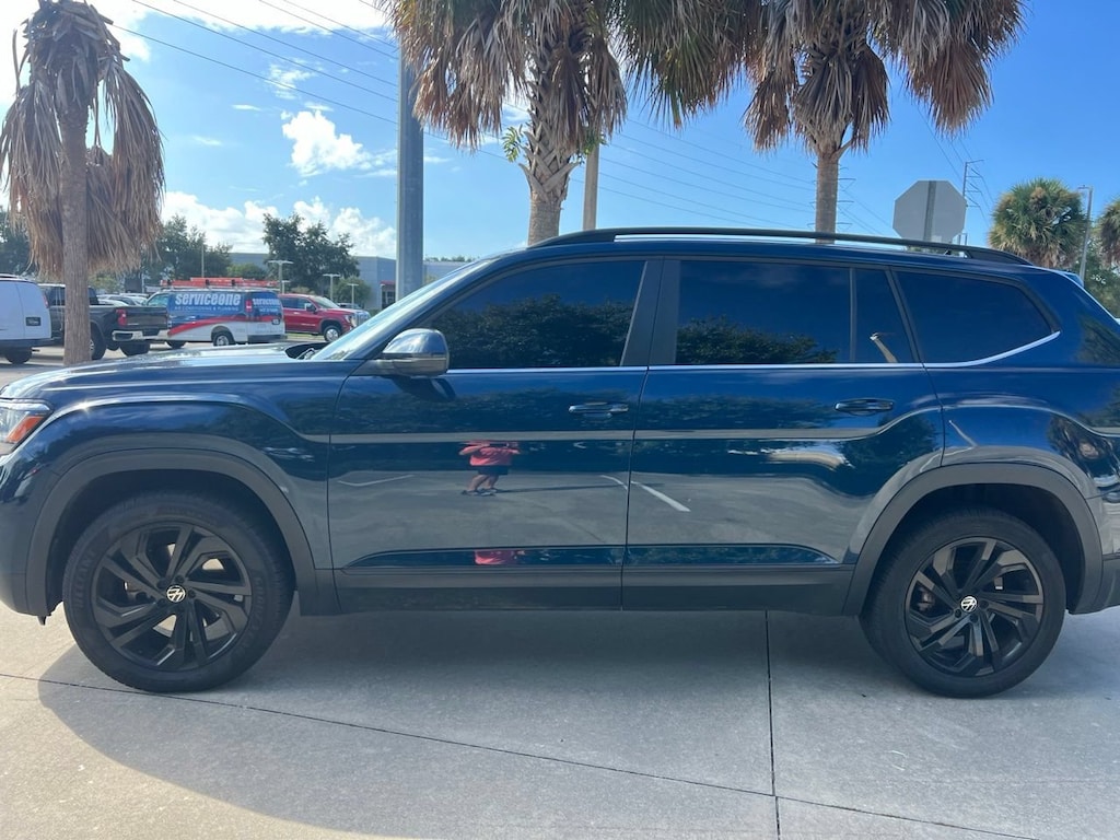 Used 2023 Volkswagen Atlas 3.6L V6 SE w/Technology SUV