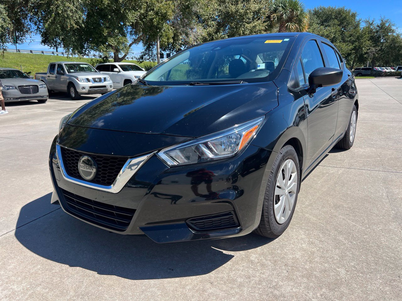  Nissan Versa