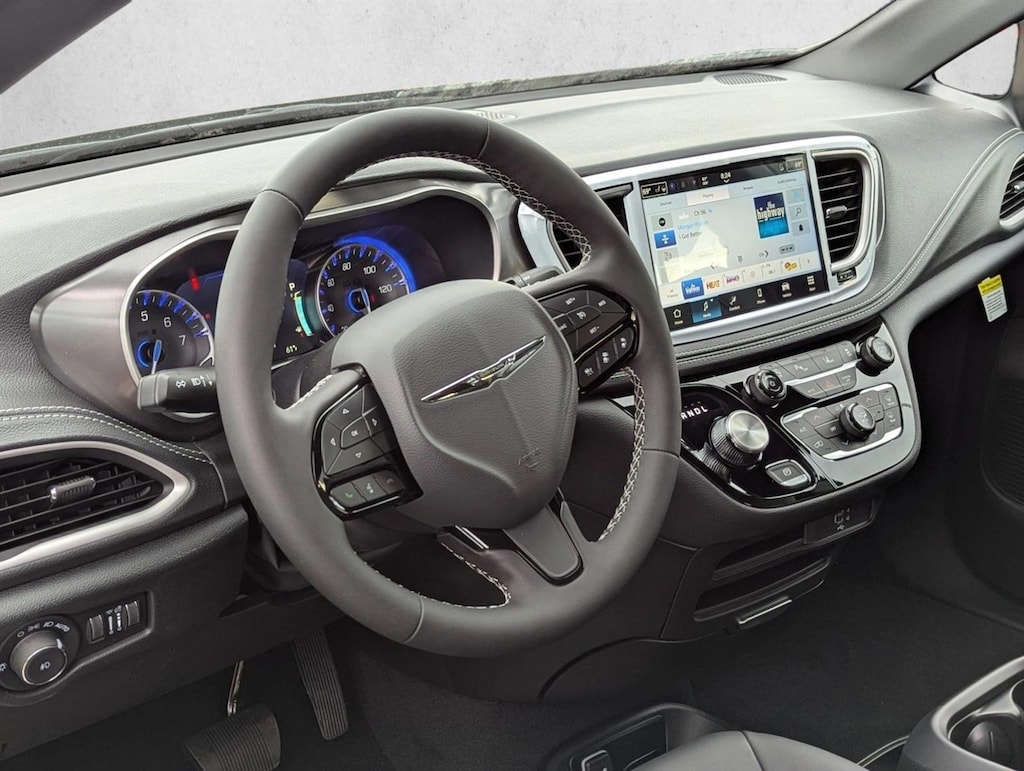 New 2026 Chrysler Pacifica Select Van Passenger Van