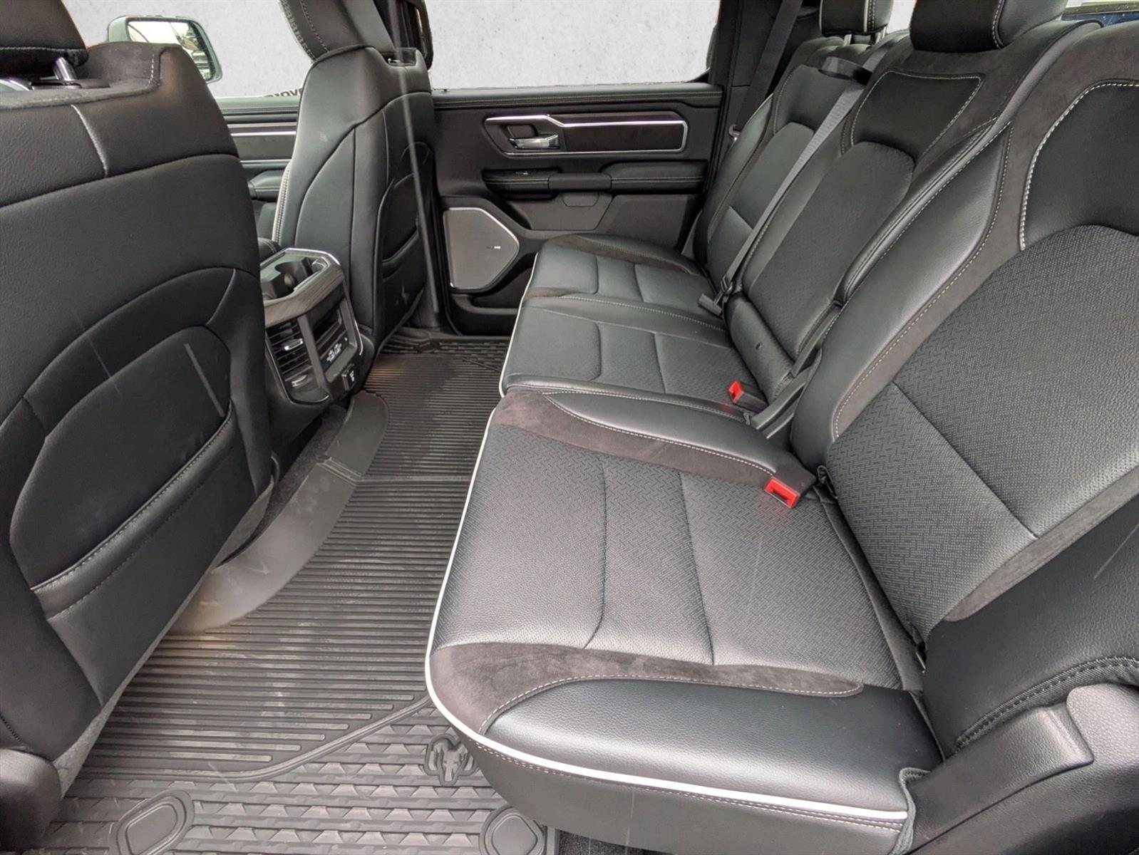 2026 RAM 1500 Laramie - Photo 17