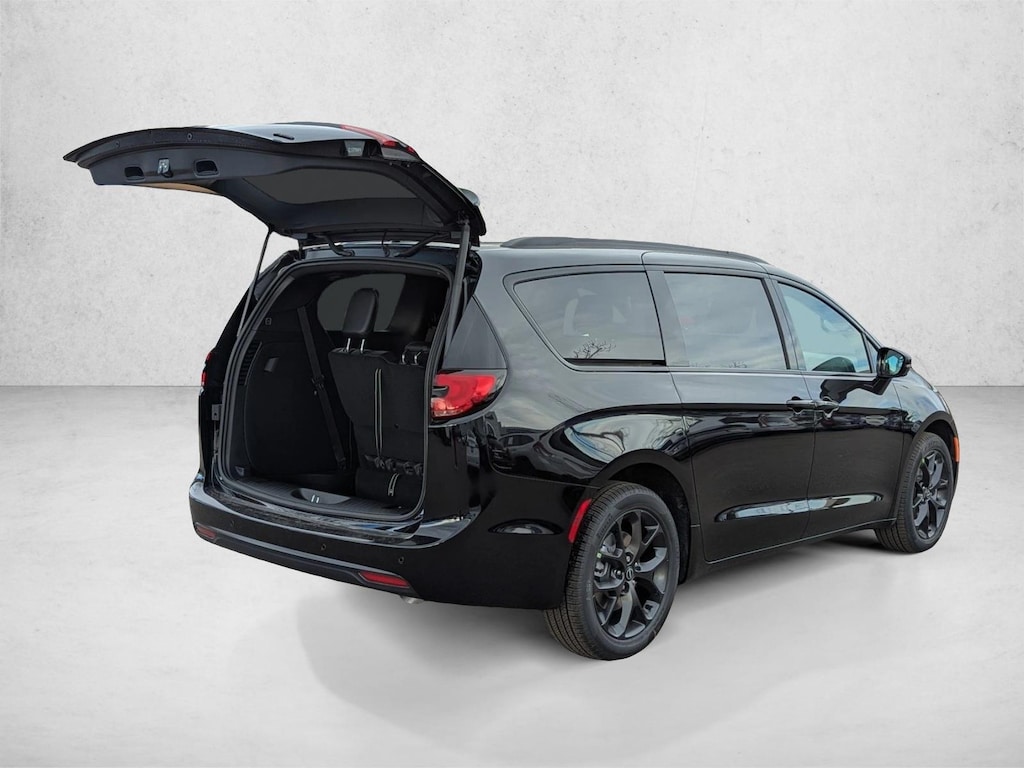 New 2026 Chrysler Pacifica Select Van Passenger Van