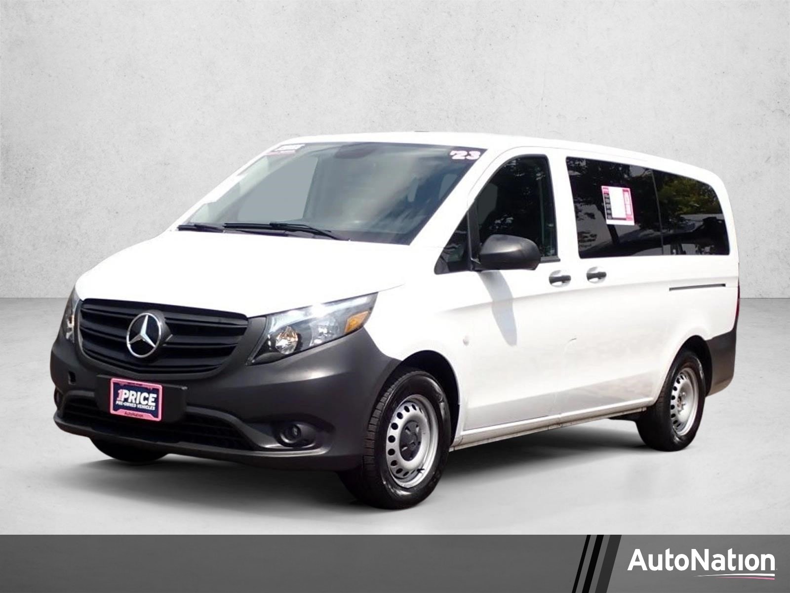 2023 Mercedes-Benz Metris Passenger Van