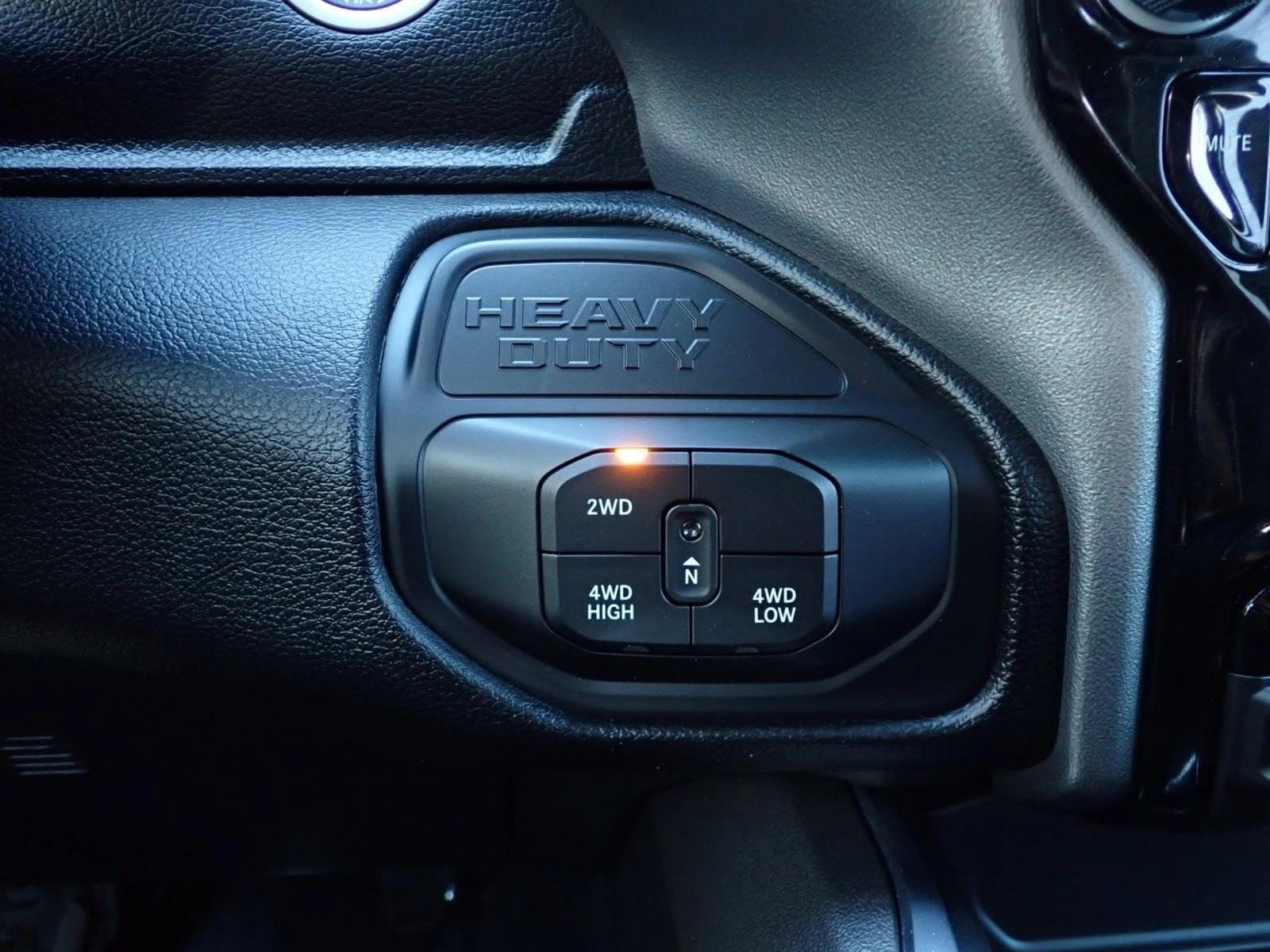 2026 RAM 3500 Laramie - Photo 21