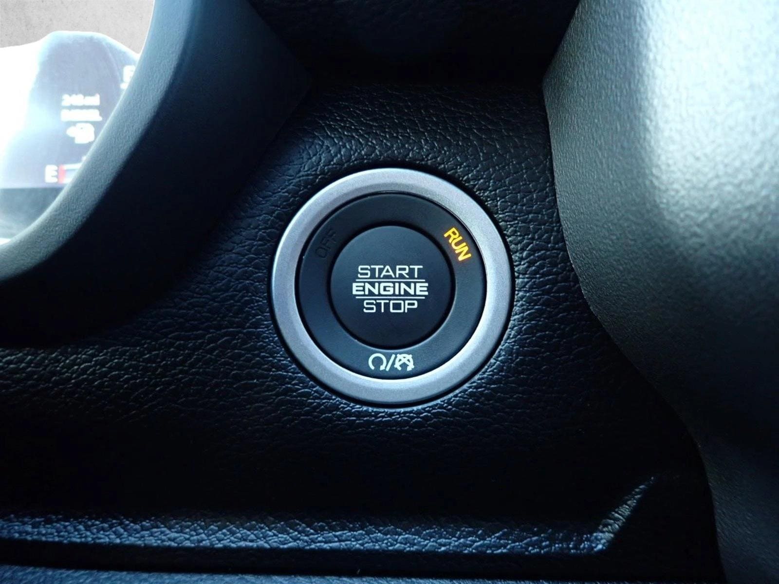 2026 RAM 3500 Laramie - Photo 23