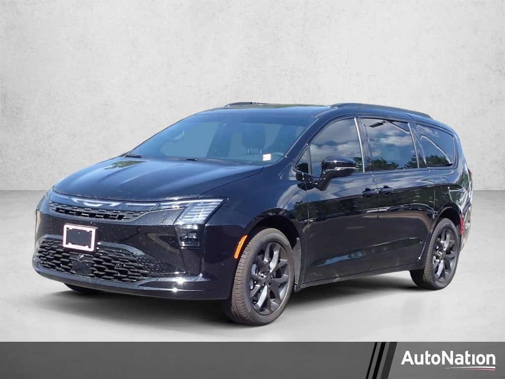 New 2027 Chrysler Pacifica Limited Van Passenger Van