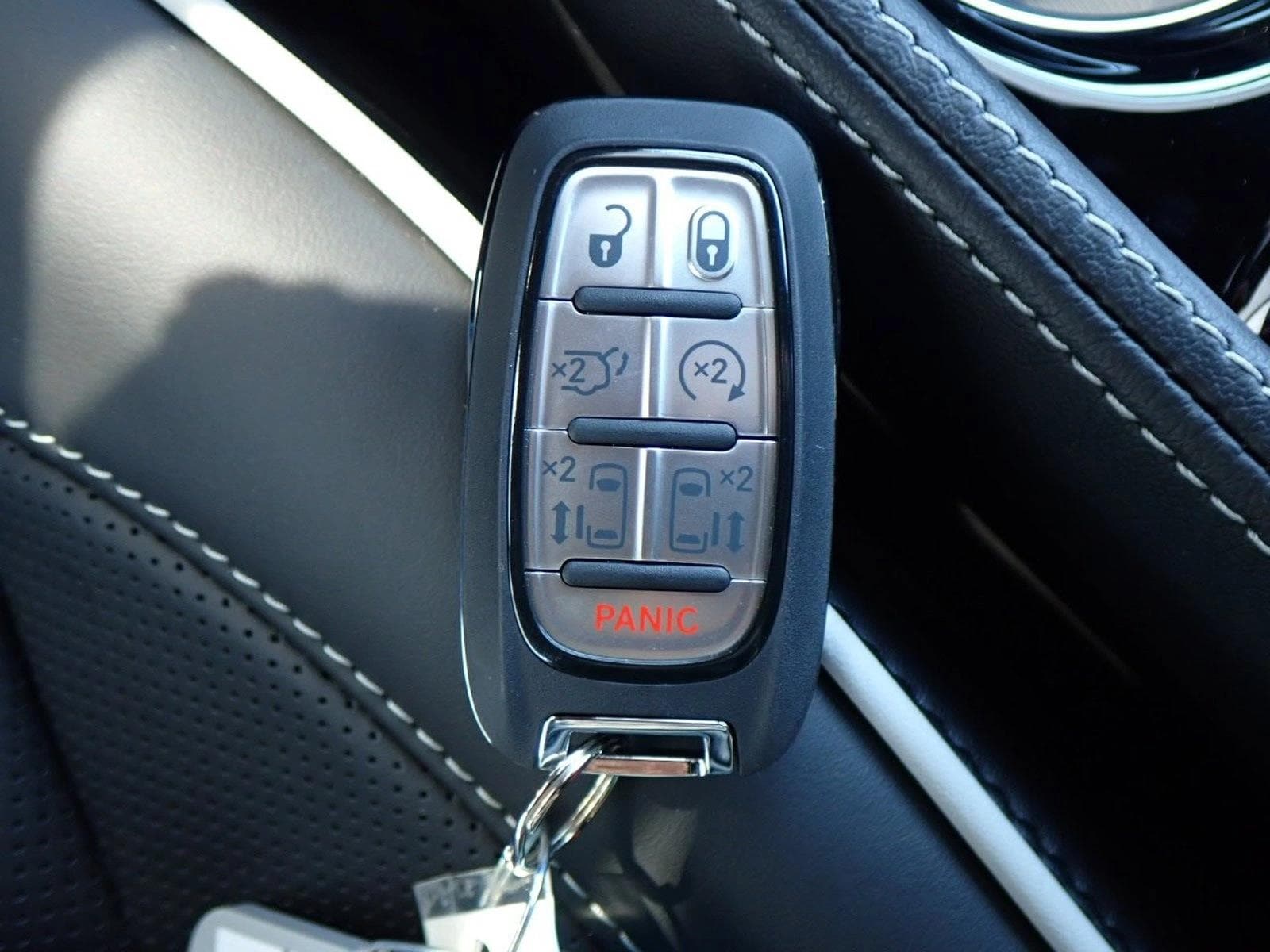 2026 Chrysler Pacifica Limited - Photo 28