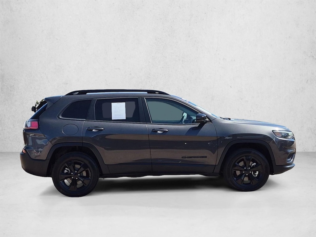 Used 2023 Jeep Cherokee Altitude Lux Sport Utility