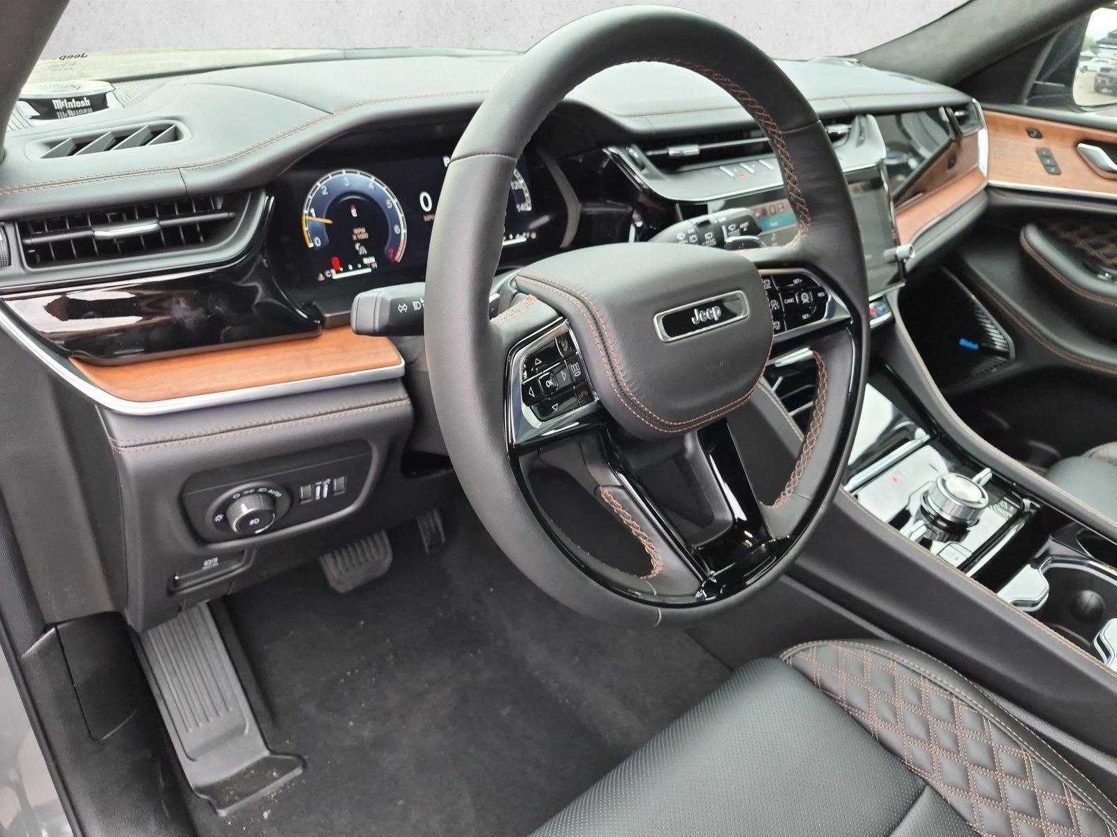New 2027 Jeep Grand Cherokee Summit SUV