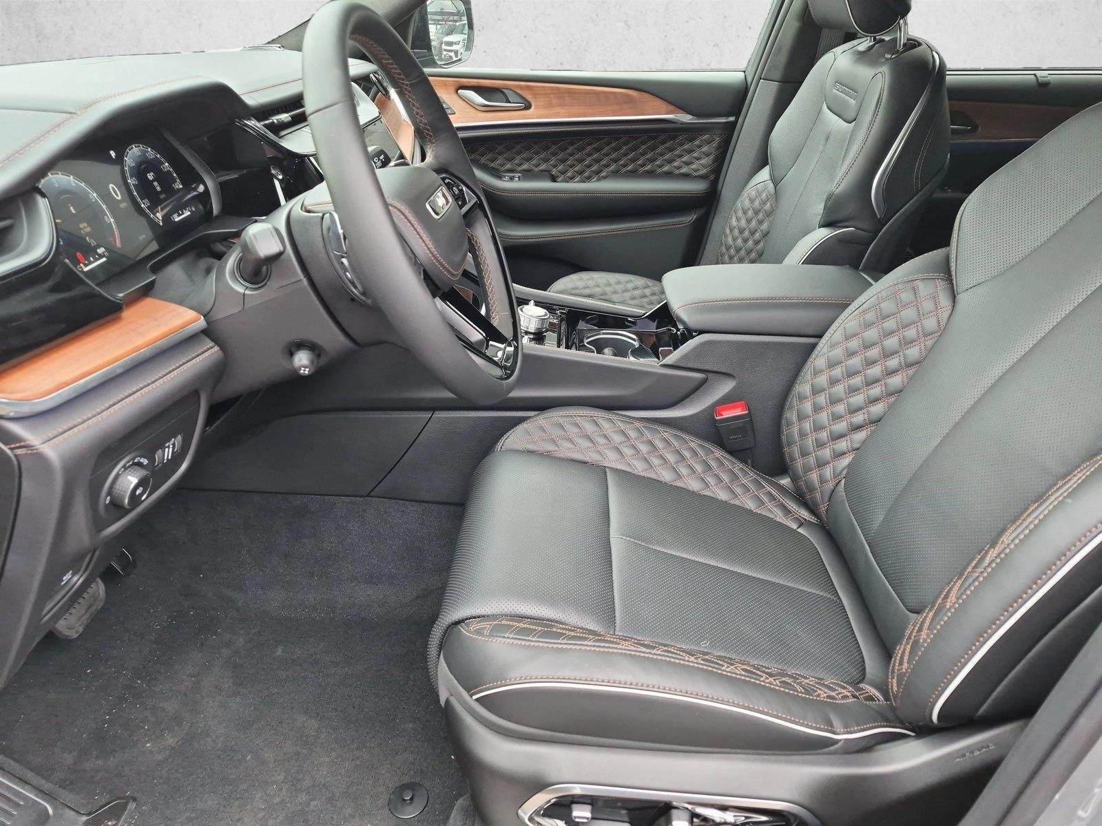 New 2027 Jeep Grand Cherokee Summit SUV
