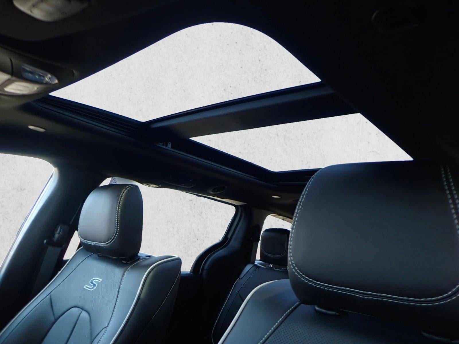 2026 Chrysler Pacifica Limited - Photo 16