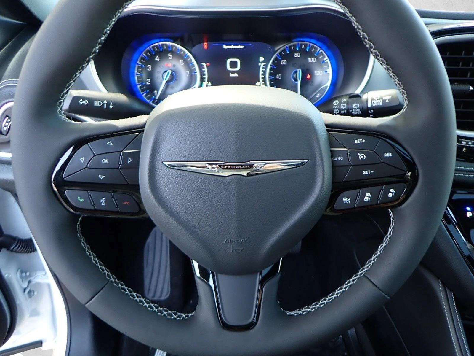 2026 Chrysler Pacifica Limited - Photo 17