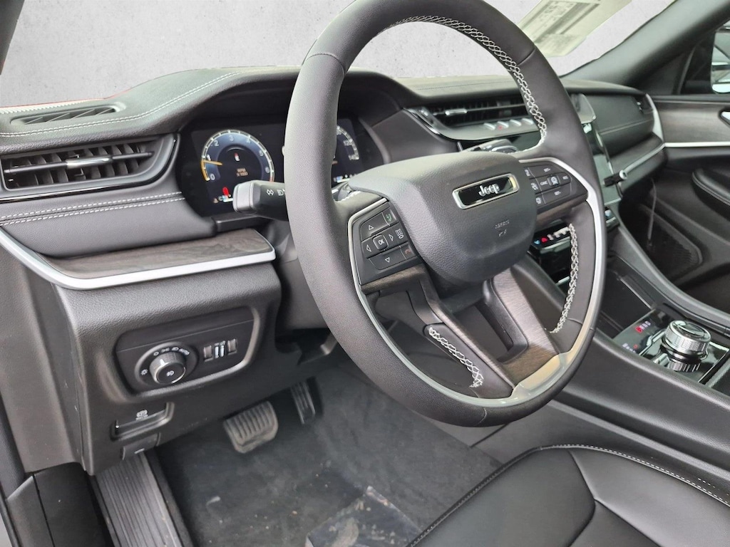 New 2027 Jeep Grand Cherokee Limited SUV