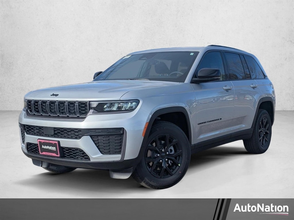New 2026 Jeep Grand Cherokee Laredo Altitude SUV