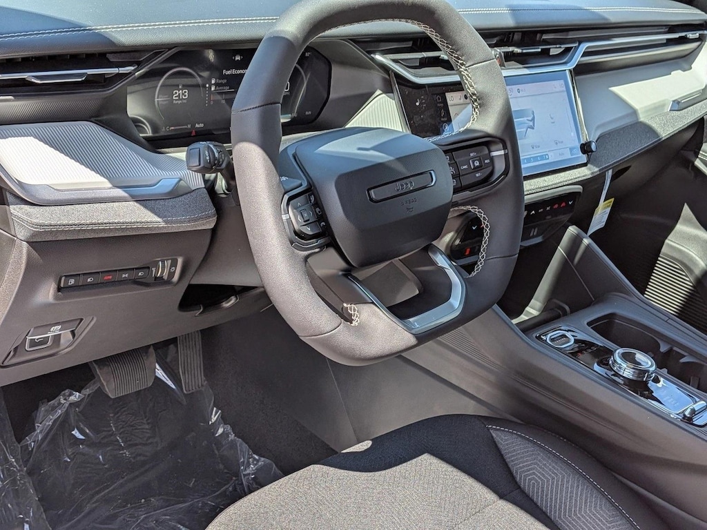 New 2026 Jeep Cherokee Laredo SUV