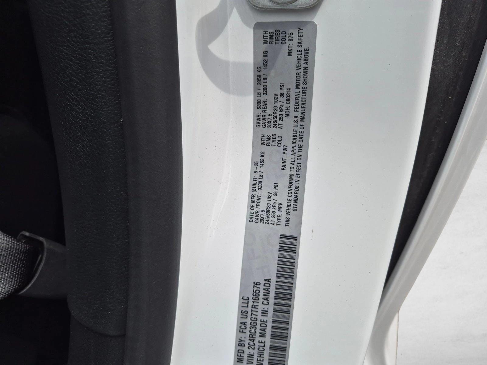 2026 Chrysler Pacifica Limited - Photo 17