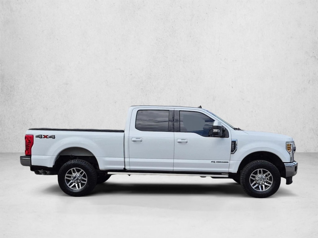 Used 2019 Ford F-250 LARIAT Crew Cab Pickup