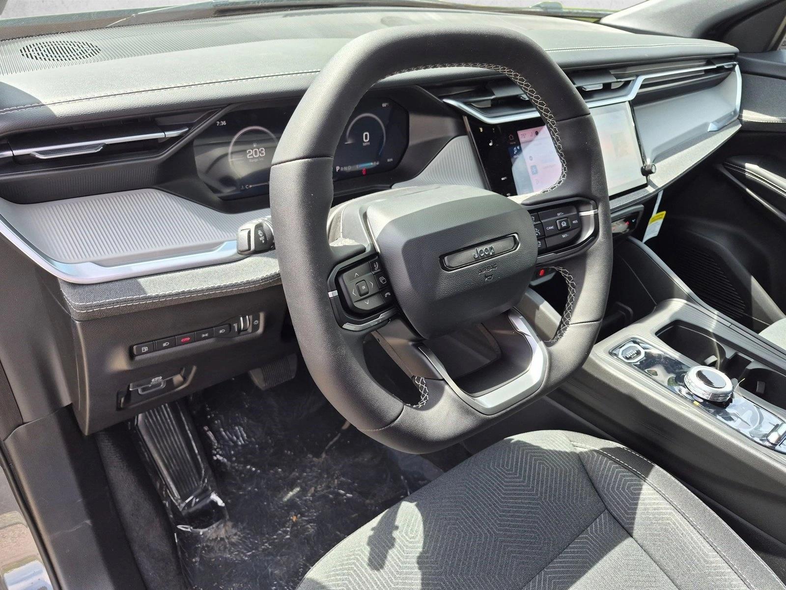 New 2026 Jeep Cherokee Laredo SUV