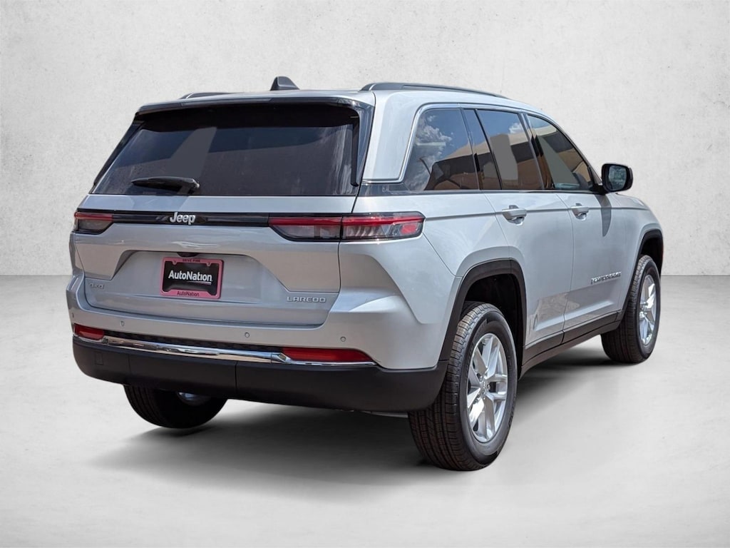 New 2026 Jeep Grand Cherokee Laredo X SUV