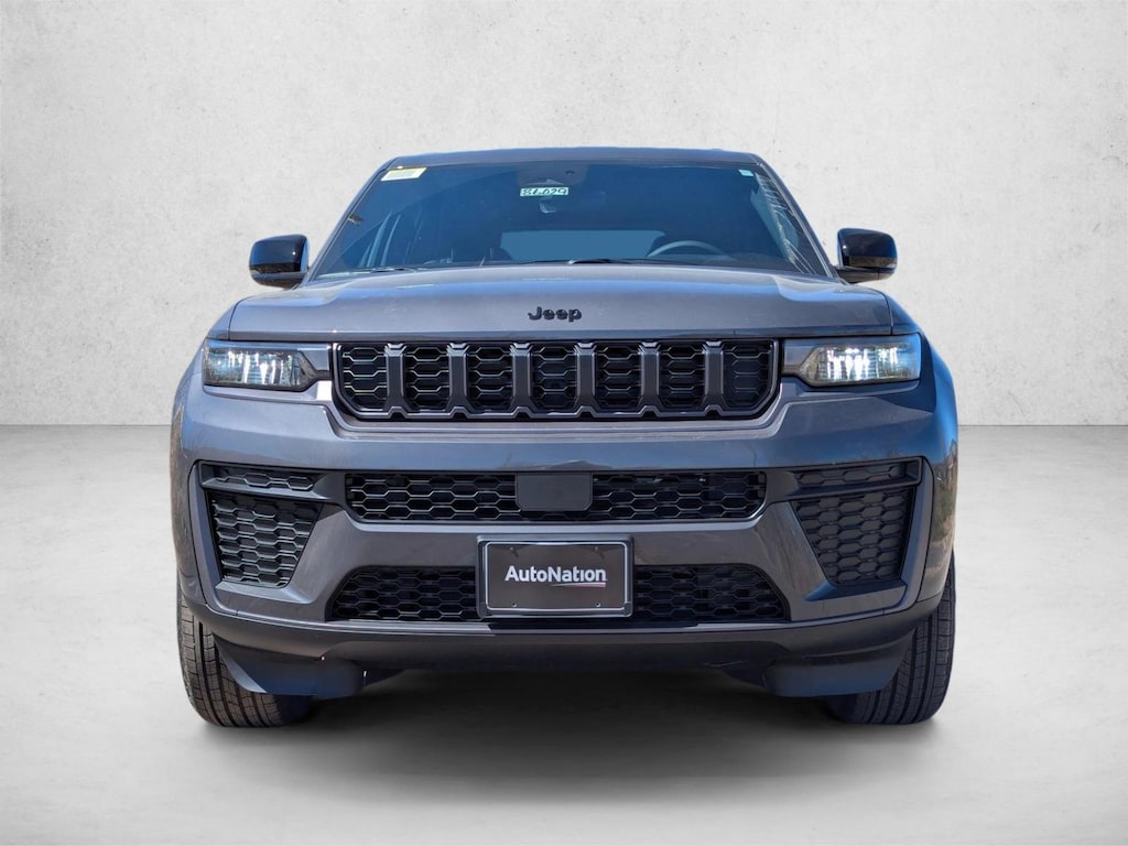 New 2026 Jeep Grand Cherokee Laredo Altitude SUV
