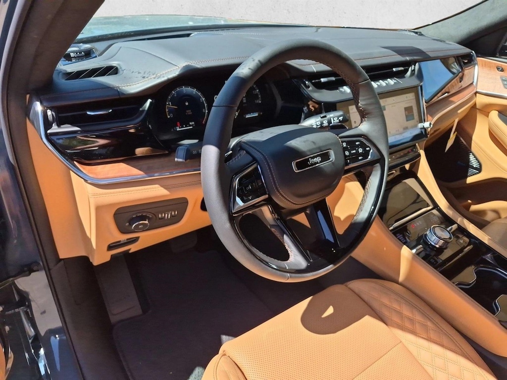 New 2027 Jeep Grand Cherokee Summit SUV