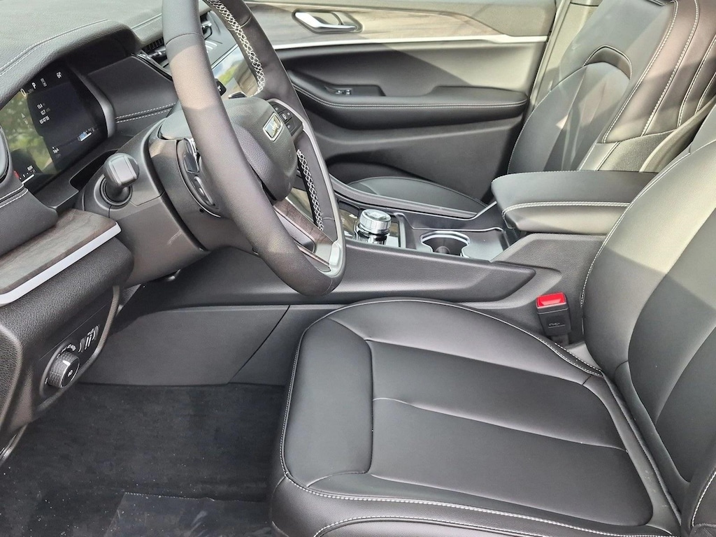 New 2027 Jeep Grand Cherokee Limited SUV