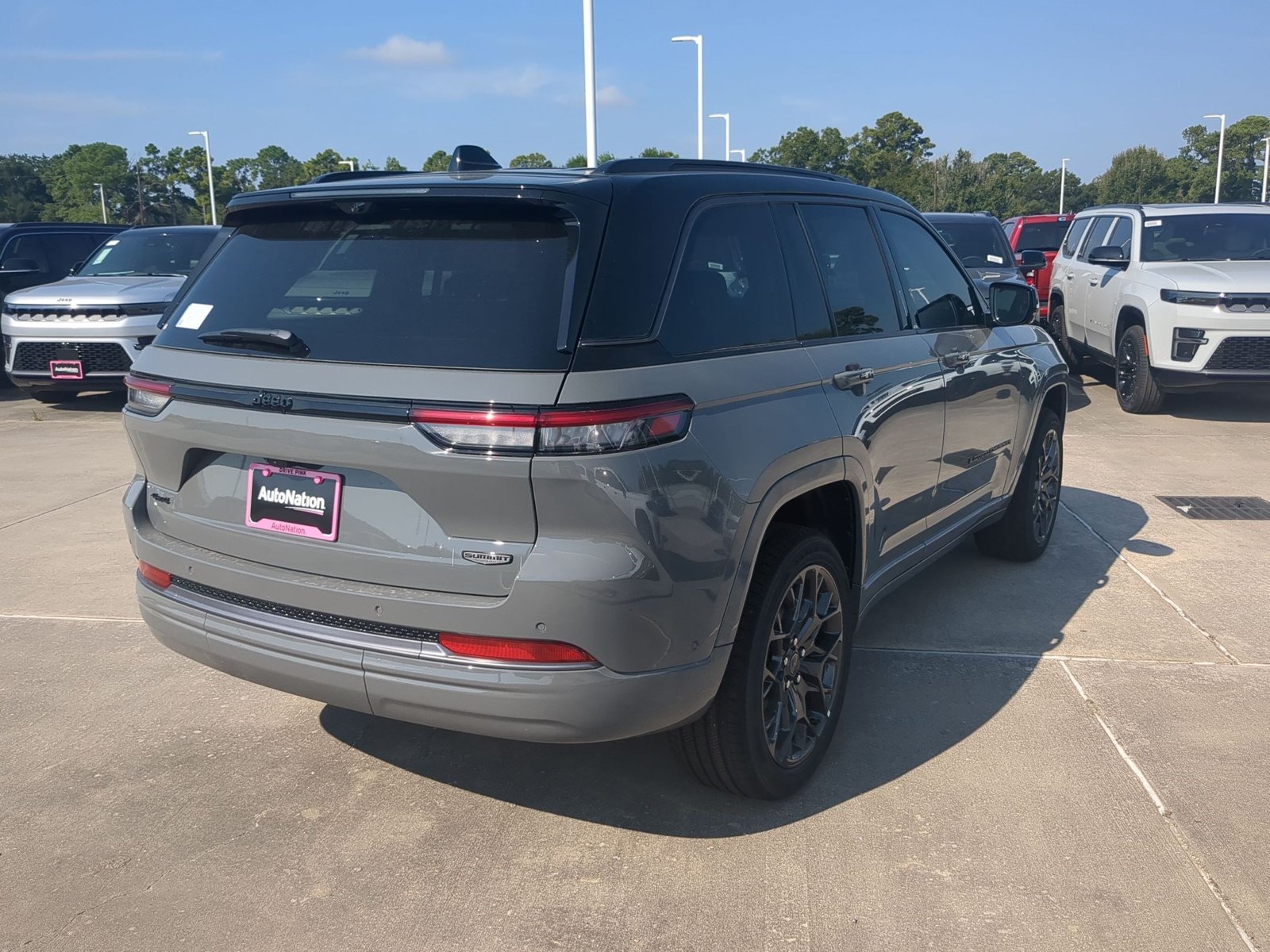 New 2027 Jeep Grand Cherokee Summit SUV