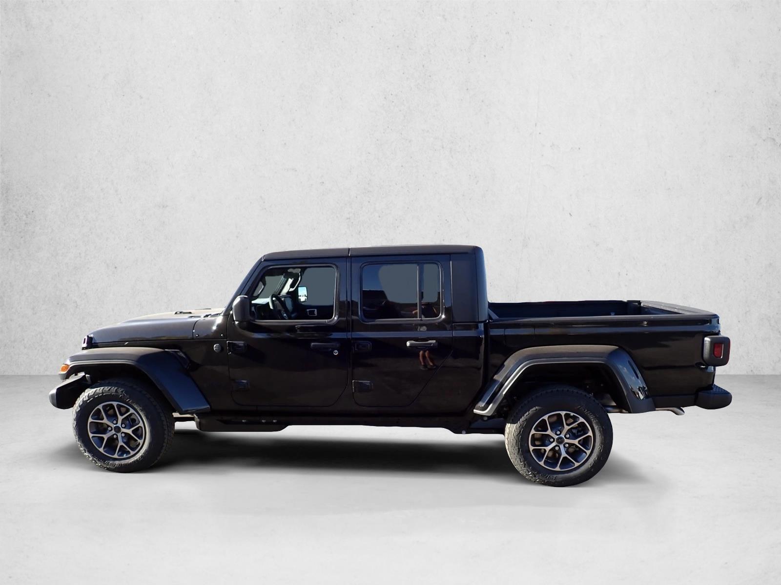 New 2027 Jeep Gladiator Sport S Truck Crew Cab