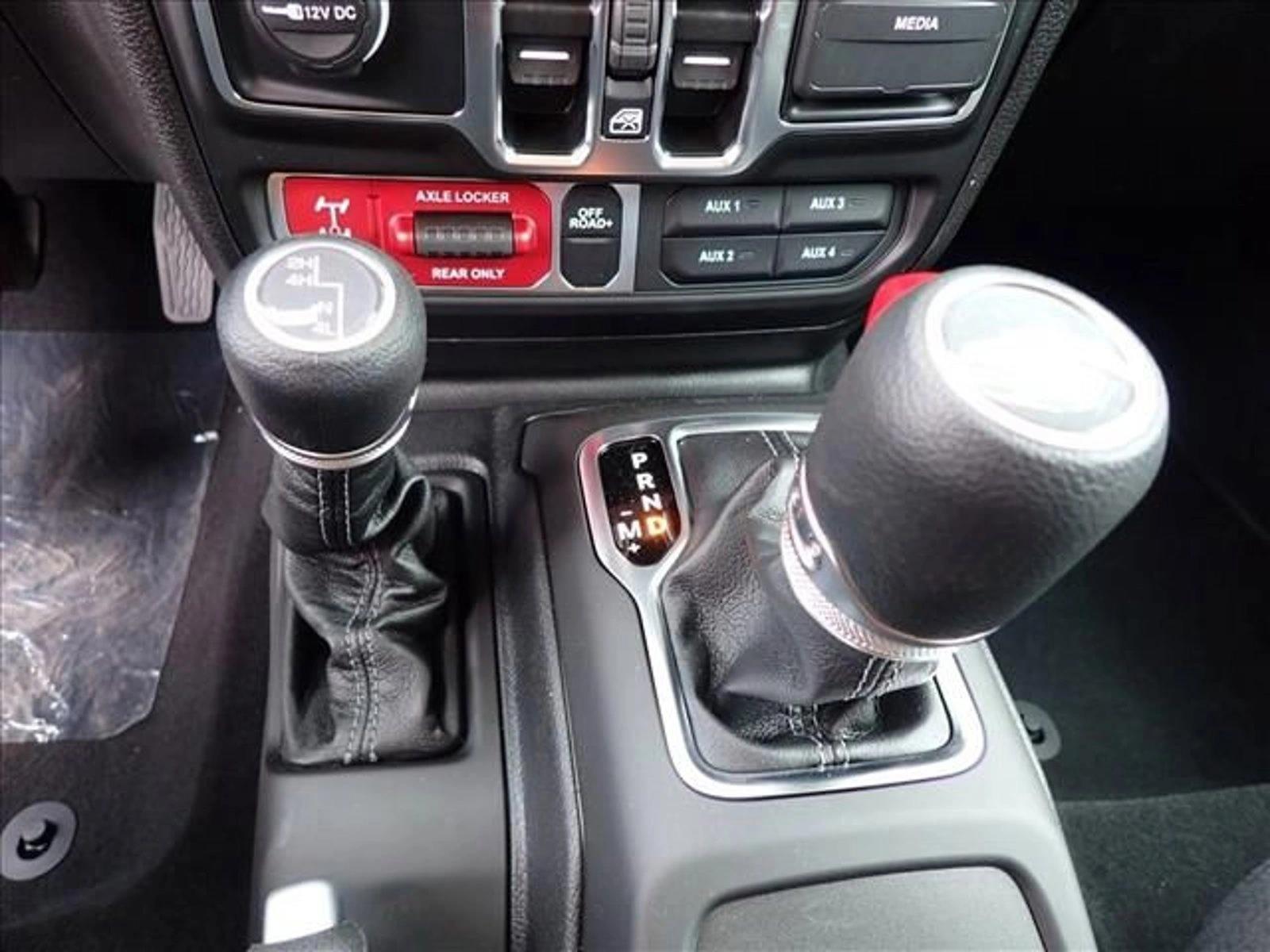 2025 Jeep Gladiator Willys - Photo 22