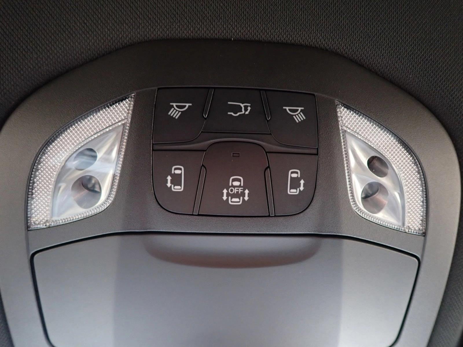 2025 Chrysler Pacifica Select - Photo 26