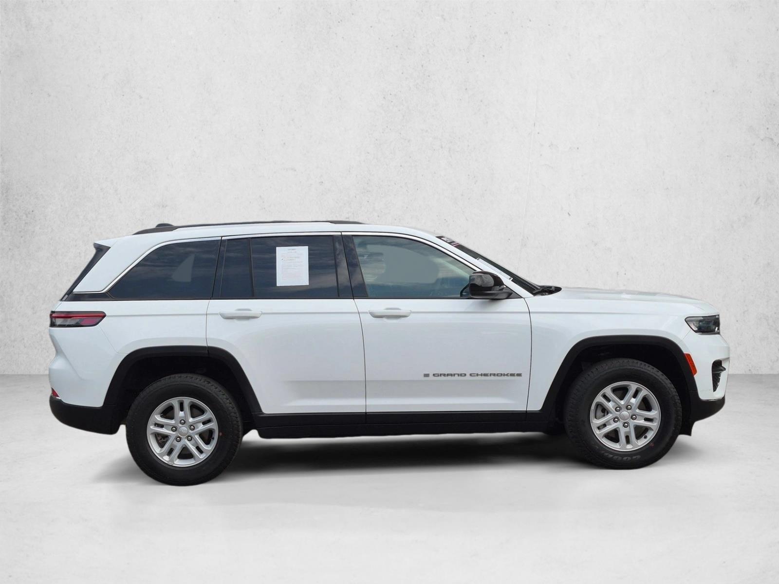 Used 2023 Jeep Grand Cherokee Laredo Sport Utility