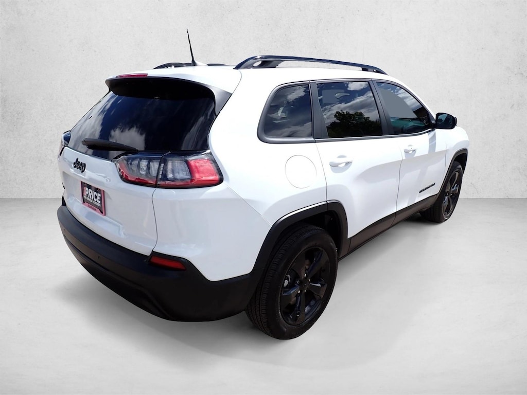 Used 2023 Jeep Cherokee Altitude Lux Sport Utility