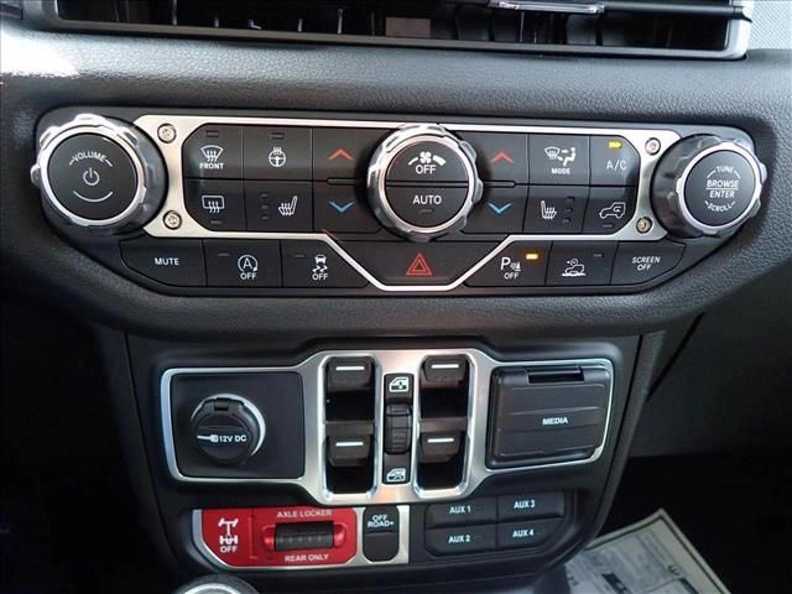 2025 Jeep Gladiator Willys - Photo 15