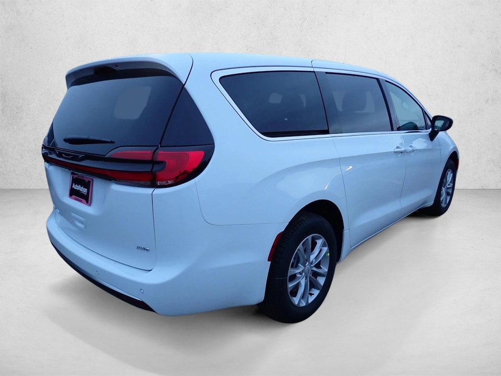 New 2027 Chrysler Pacifica Select Van Passenger Van