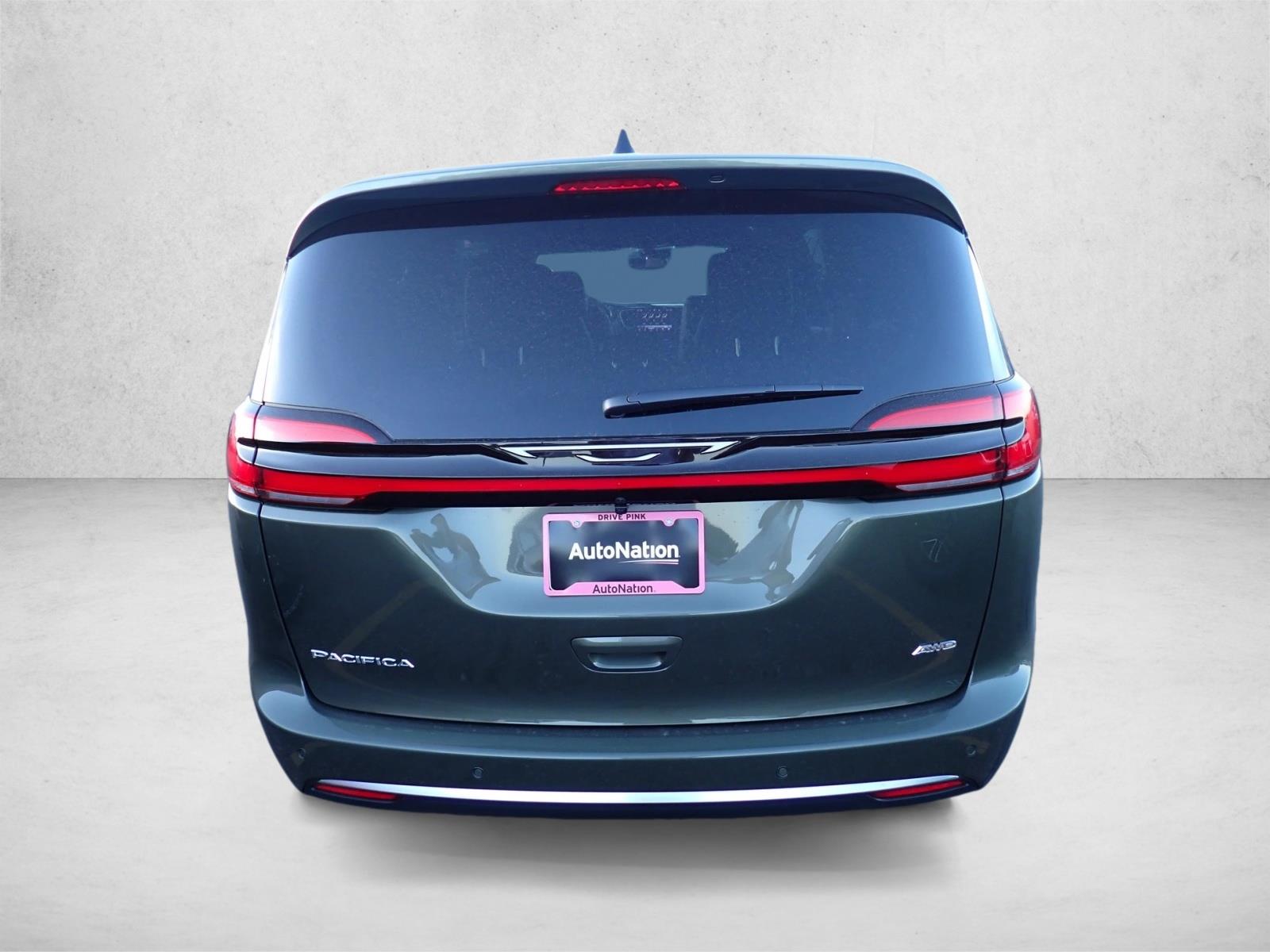 New 2027 Chrysler Pacifica Select Van Passenger Van