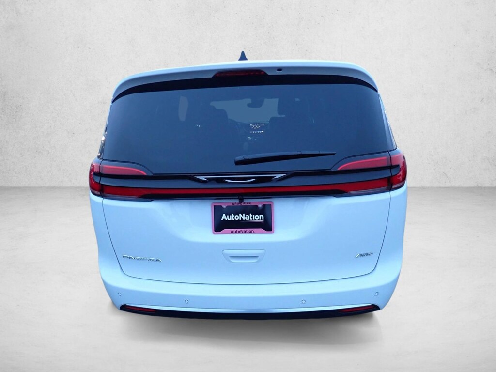 New 2027 Chrysler Pacifica Select Van Passenger Van