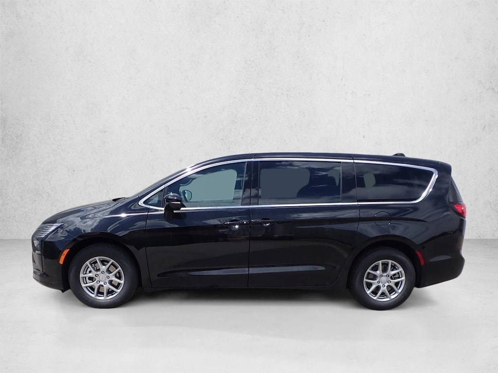 New 2027 Chrysler Pacifica Select Van Passenger Van