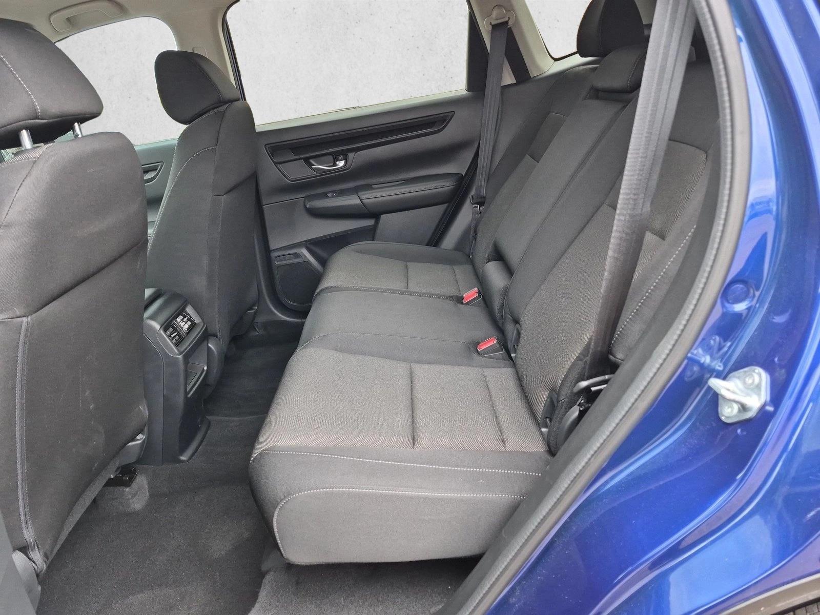 2025 Honda CR-V LX - Photo 18