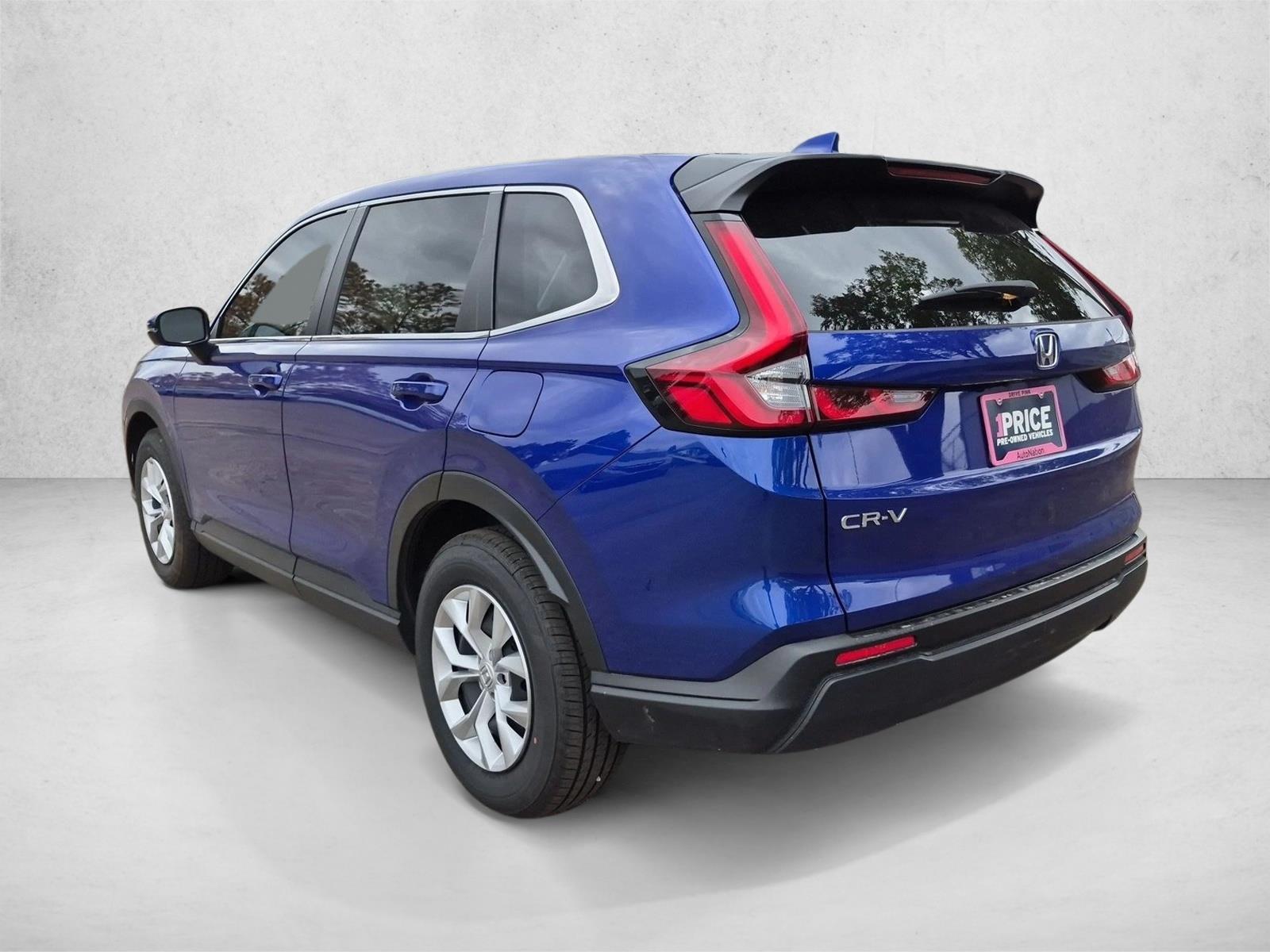 2025 Honda CR-V LX - Photo 8