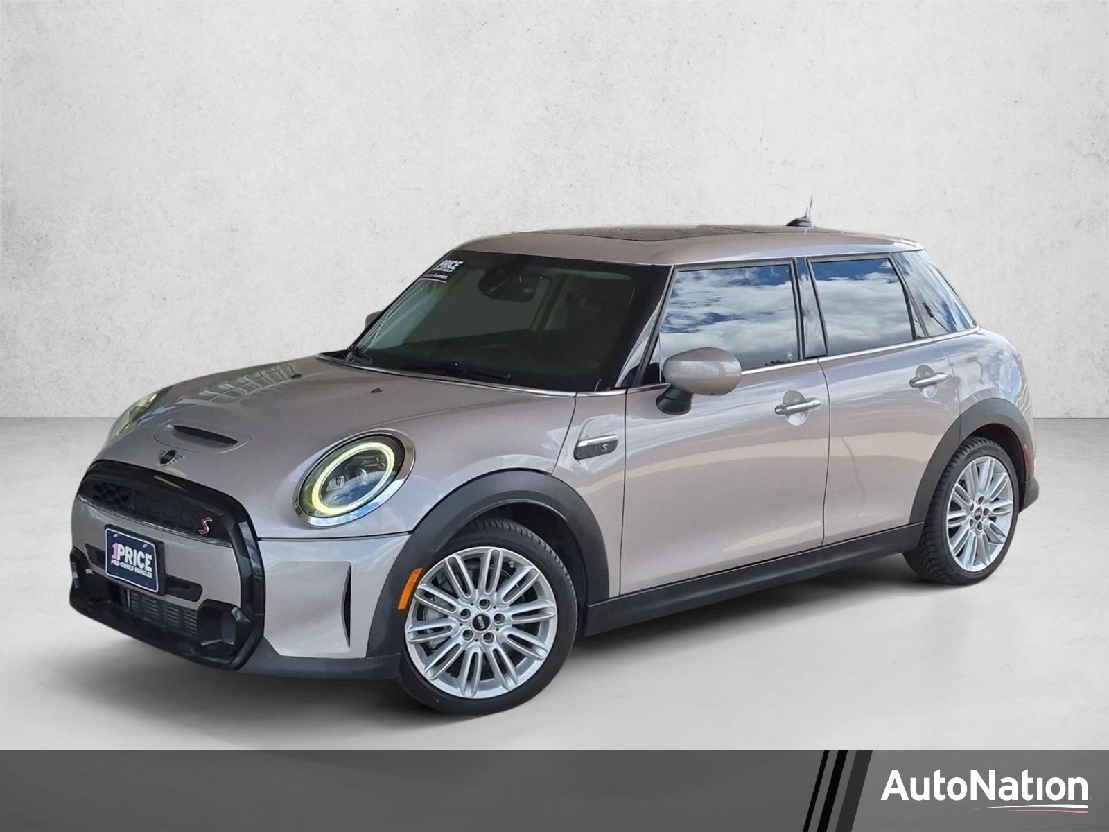 2024 MINI Hardtop 4 Door