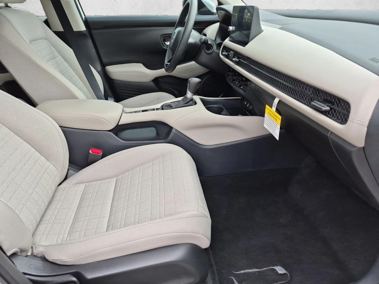 2027 Honda HR-V LX - Photo 19