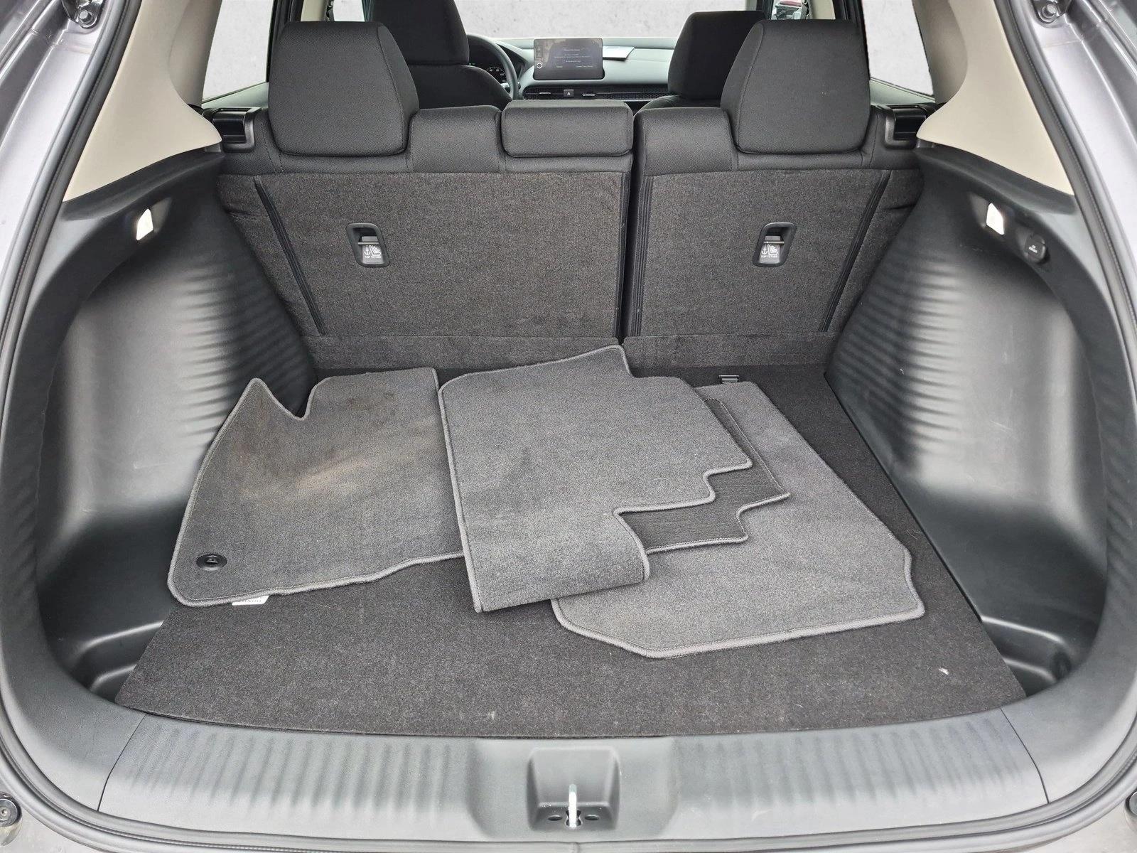 2027 Honda HR-V LX - Photo 6