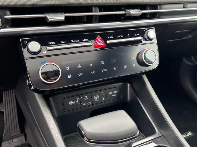 2025 Hyundai Santa Cruz Limited - Photo 22