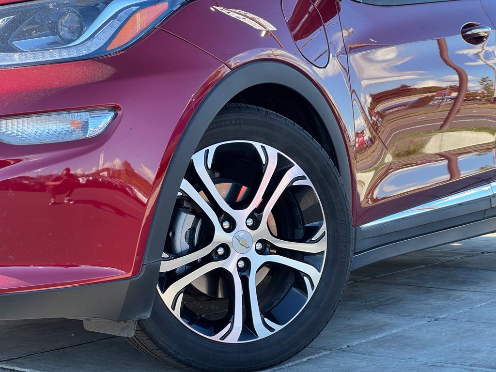Used 2021 Chevrolet Bolt EV Premier with VIN 1G1FZ6S09M4111363 for sale in Renton, WA