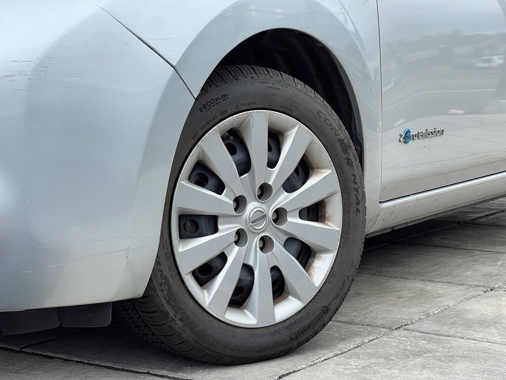 Used 2013 Nissan LEAF S Hatchback