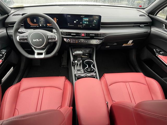 2026 Kia K5 GT-Line - Photo 17
