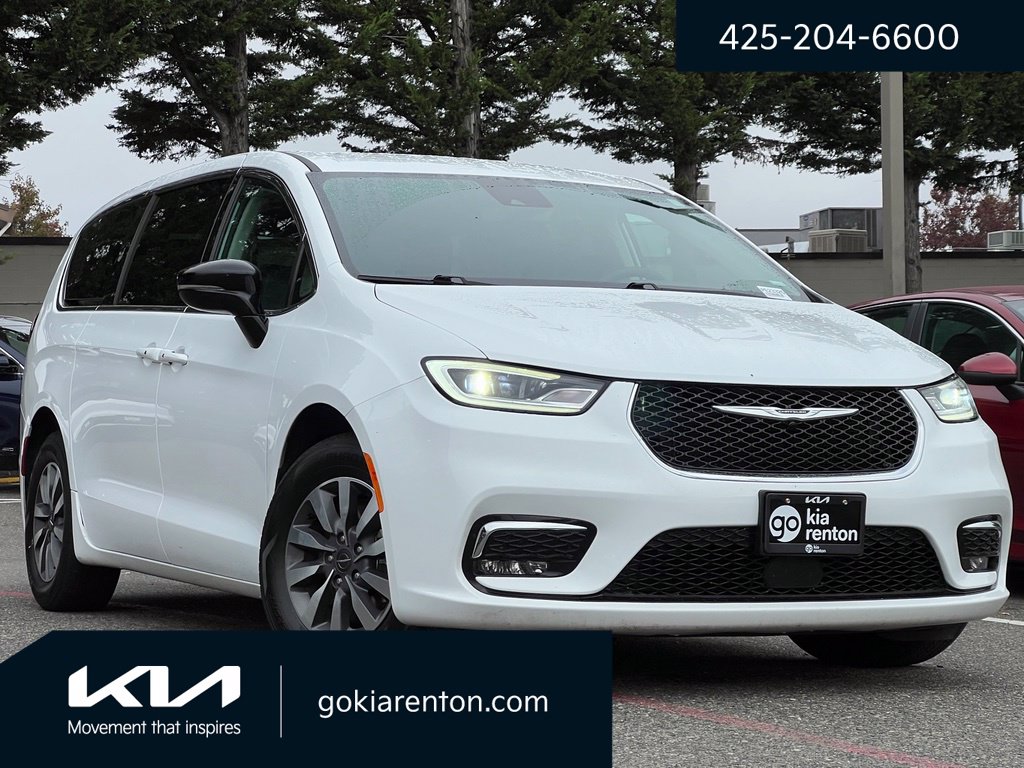 2024 Chrysler Pacifica PHEV