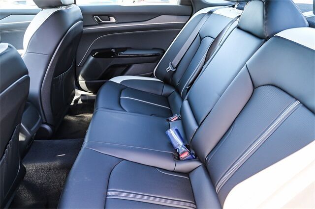 2026 Kia K5 GT-Line - Photo 12