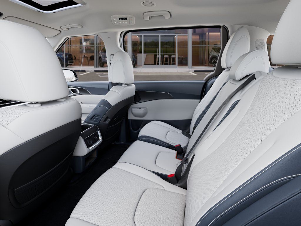 2026 Kia Carnival SX - Photo 18