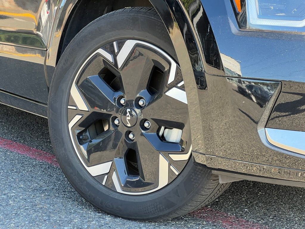 Certified 2023 Kia Niro EV Wind SUV